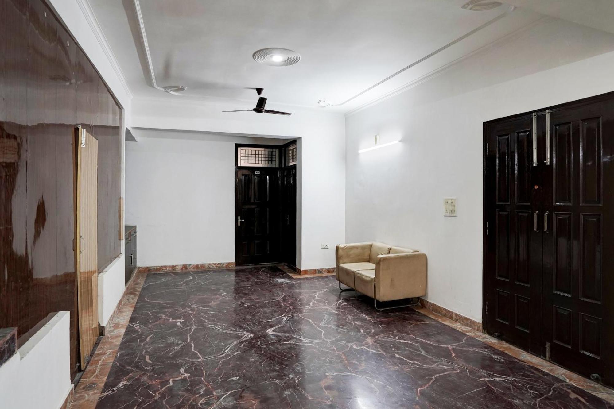Hotel O Radisson Red Hotel & Restaurant Ghaziabad Eksteriør bilde